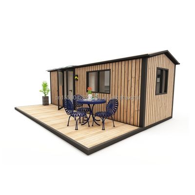 스틸 샌드위치 패널과 가설 스틸 쿼어 튜브로 만든 가족용 맞춤형 컬러 목재 주택