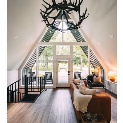 강철 구조 삼각 목조 주택