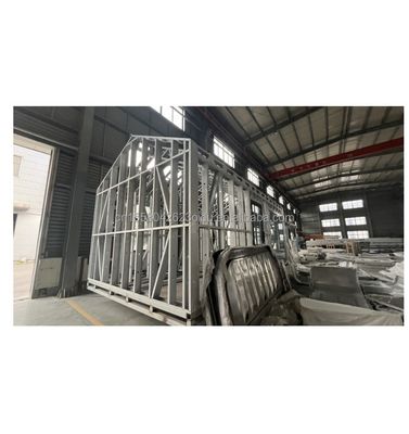 A-프레임 디자인과 젤리화 된 철제 정면 튜브로 만든 삼각형 컨테이너로 빠르게 설치 된 2 층 전조 빌라